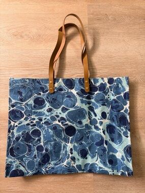 NWOT- Blue Marble Jute Beach or Shopping Tote with Tan Leather Handles